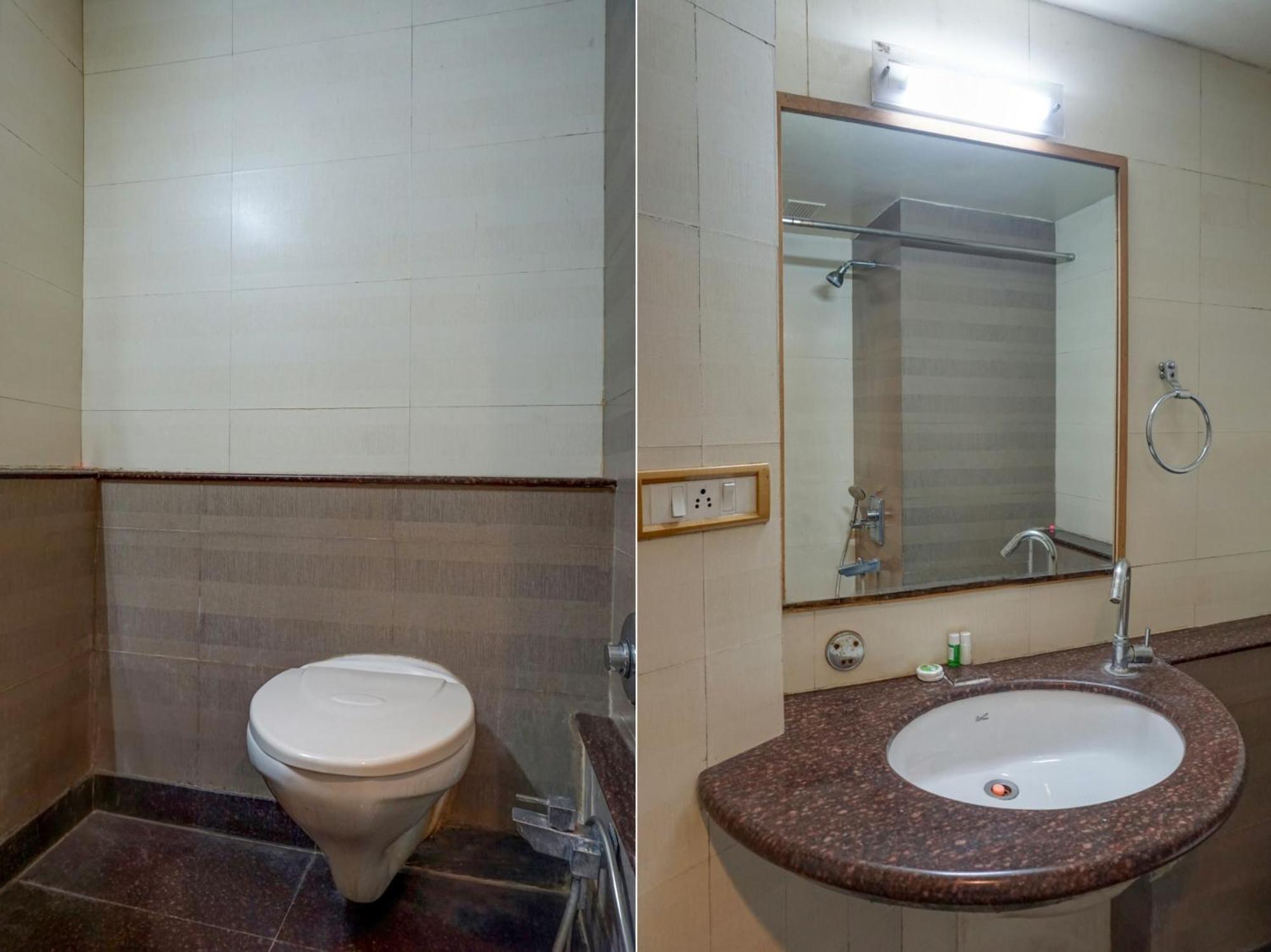 Townhouse Oak Orchard Hotel Pune Bagian luar foto